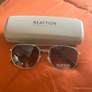 Kenneth Cole Reaction Gold and Brown Sunglasses with Case